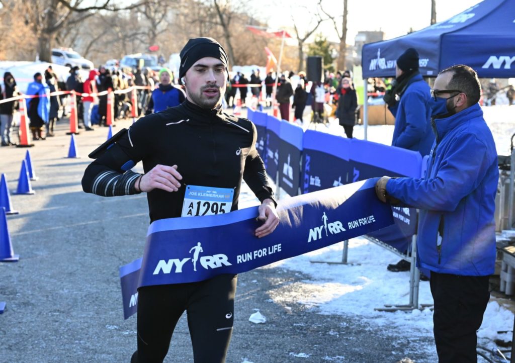 Zachary Harris wins NYRR nonbinary devision